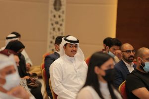 activity-debate-Electrical-cars-2-300x200