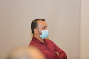 activity-debate-Electrical-cars-29-300x200