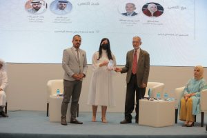 activity-debate-Electrical-cars-35-300x200