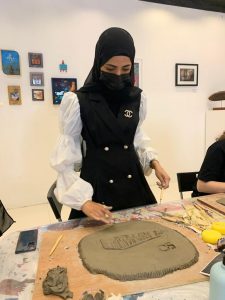 activity-workshop-Golden-Juible-crafts-2022-21-225x300